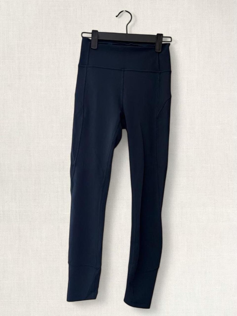 Lululemon Women’s Navy High-Waist Active Leggings Size 4